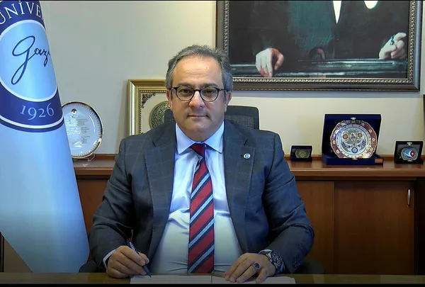 koronavirus-hastalarinda-tat-ve-koku-kaybi-gecmediyse-doktora-basvurulmali-1606465435544.jpg Koronavirüs hastalarında tat ve koku kaybı geçmediyse doktora başvurulmalı-7