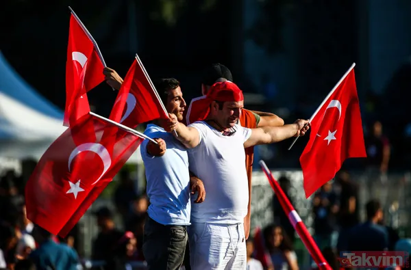 Milyonlar 15 Temmuz Şehitler Köprüsü'ne akın etti - 22