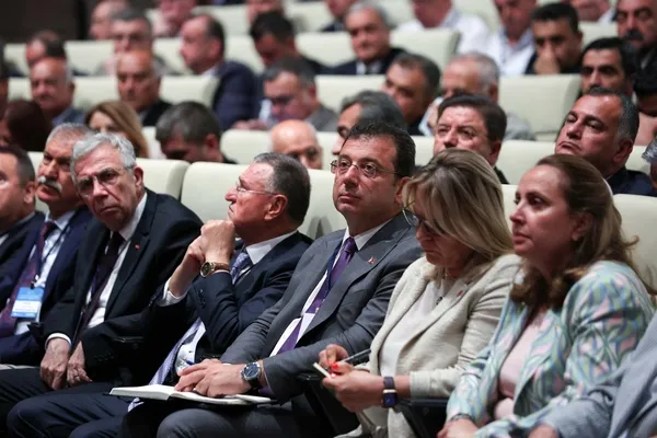 Kurultaya kadar zaman kazanma mücadelesi! Kemal Kılıçdaroğlu'nun son tavizi: Tüzük değişikliği-3