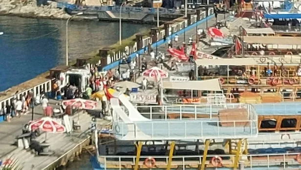 aydinda-sok-olay-teknenin-pervanesi-ayagini-kopardi-1660649619138.jpeg Aydın'da şok olay: Teknenin pervanesi ayağını kopardı-2