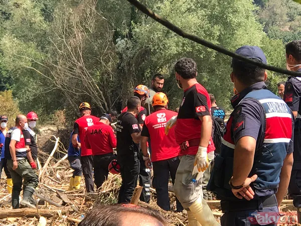 Düzce'de yaralar sarılıyor! Devletin tüm imkanları seferber edildi - 15