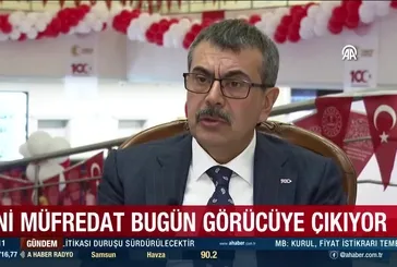 Yeni müfredat bugün açıklanıyor
