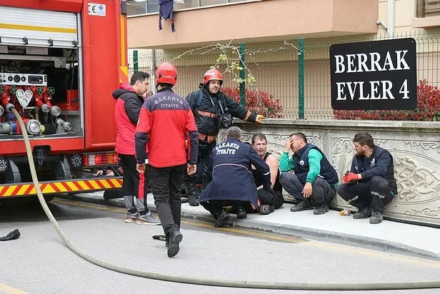 Sakarya'da yangına müdahale ederken alevlerin içine düşen itfaiye eri yaşamını yitirdi-3