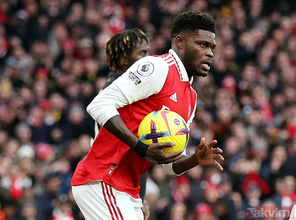 Fenerbahçe'ye 2 dünya yıldızı daha! Reus ve Partey geliyor - 26