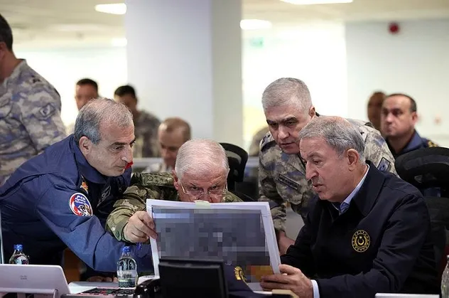 Başkan Erdoğan talimatı verdi hainlere bomba yağdı! Terör örgütü PKK'ya "Pençe" darbesi: 1441 terörist etkisiz hale getirildi!