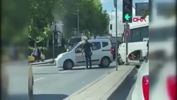 Trafikte yol verme kavgası! İlk kavgada balta ikinci kavgada sopa kullanıldı