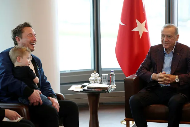 1695363635594.jpg Tesla Türkiye'de fabrika kuracak mı? Elon Musk'tan Başkan Erdoğan'ın teklifine yanıt: İlk düşüneceğimiz ülke Türkiye olacak-3