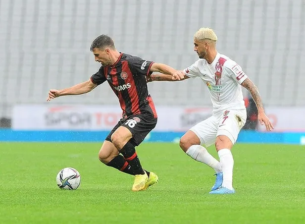 İstanbul'da kazanan çıkmadı! Fatih Karagümrük-Hatayspor: 1-1 | MAÇ SONUCU (ÖZET)-4