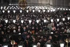 İstanbul'da camiler doldu: Vatandaşlar bayram namazı için saf tuttu