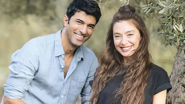 Sefirin Kızı'nın başrolü kendi isteğiyle diziden ayrılıyor! İzleyici Star Tv'ye karşı ayaklandı ama tası tarağı topladı yapımcıyla el sıkıştı-2