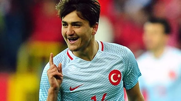 Cengiz Ünder Galatasaray yolunda-2