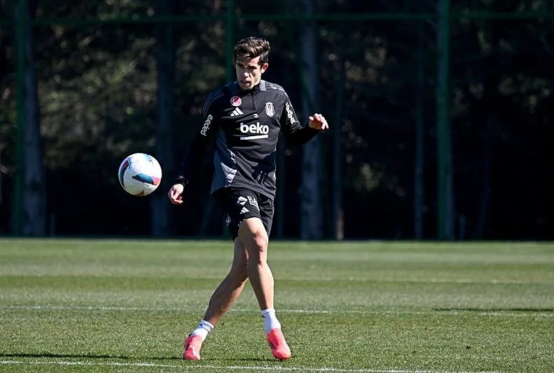 Osimhen Paulista’ya emanet!