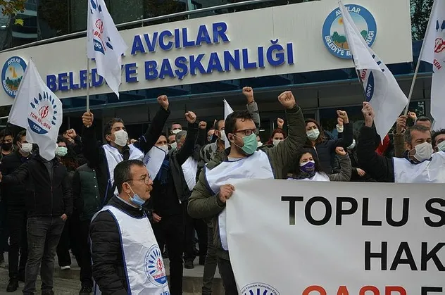 CHP'li Avcılar Belediyesi'nde memurlar üçüncü kez eylemde! Sendikadan belediyeye dava hazırlığı