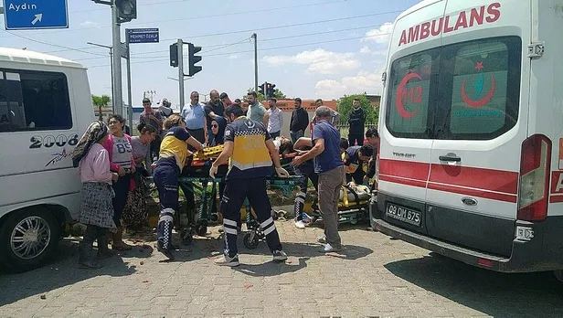 aydinda-kamyonetle-yolcu-minibusu-carpisti-tarim-iscileri-yaralandi-1684592470657.jpeg