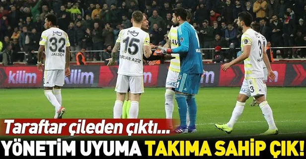 Fenerbahçe taraftarı yönetimi göreve çağırdı!