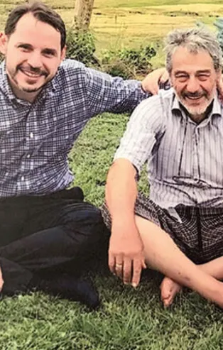 Hazine ve Maliye Bakanı Berat Albayrak'ın babası Sadık Albayrak'tan CHP'ye "sosyete damat" yanıtı!