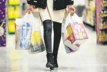 Alışveriş poşeti yeni yılda 25 kuruştan satılmaya devam edecek