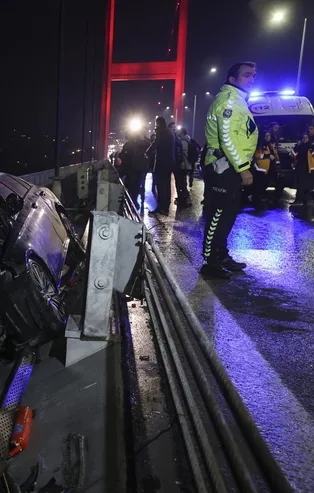 Fatih Sultan Mehmet Köprüsü'nde zincirleme kaza: 3 yaralı