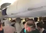 Suudi Arabistan'da uçakta koronavirüs kavgası! Öksürünce ortalık karıştı!