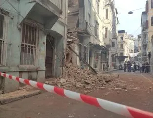 İstanbul’da bina çöktü! Ekipler olay yerinde