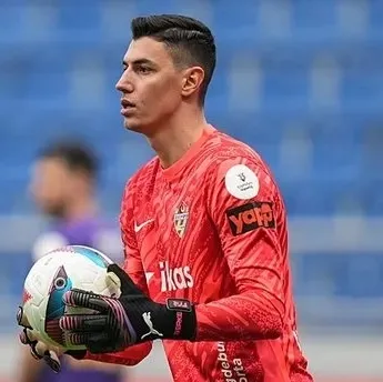 Berke Özer’e Lille kancası