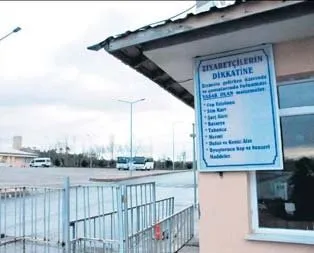 Pembe Oda’da eşini kesti