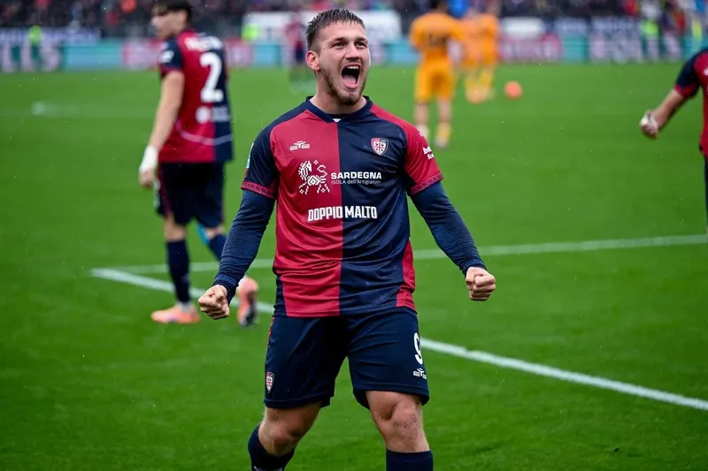 semij-kilicsoydan-besiktas-ve-milli-takim-itirafi-yasanmamis-seyler-yasanmis-gibi-gosterildi-1773423104672.jpg Semih Kılıçsoy'dan Beşiktaş ve milli takım itirafı! "Yaşanmamış şeyler yaşanmış gibi gösterildi"-3