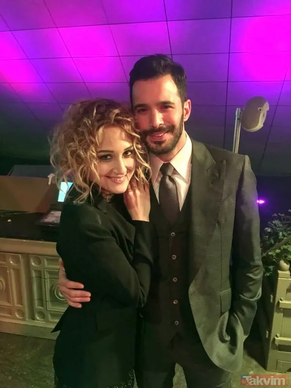 Barış Arduç’un kayınvalidesi parmak ısırttı! 8 aylık hamile olan Gupse Özay’ın annesine bakın! ‘Güzellik genetik’ dedirtti - 6