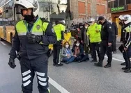 Kadıköyde yol kesen HDP’li vekillere vatandaşlar tepki gösterdi: Sizi biz huzur olsun diye seçtik