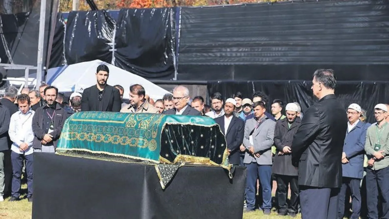 İblis Fetullah Gülen’in QR kodlu cenaze töreni!