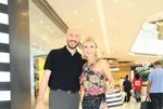 Ece Erken ve Cem Özkök’ten set arası kısa bir mola!