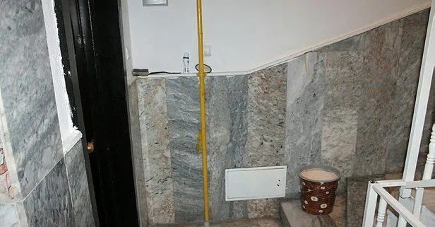 Babasını delik deşik etti!