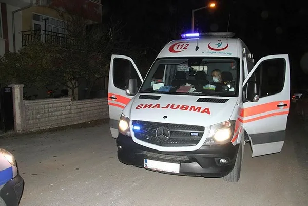 Konya’nın Beyşehir ilçesinde eşini boğazından bıçakladı! Polisi arayıp her şeyi itiraf etti-2