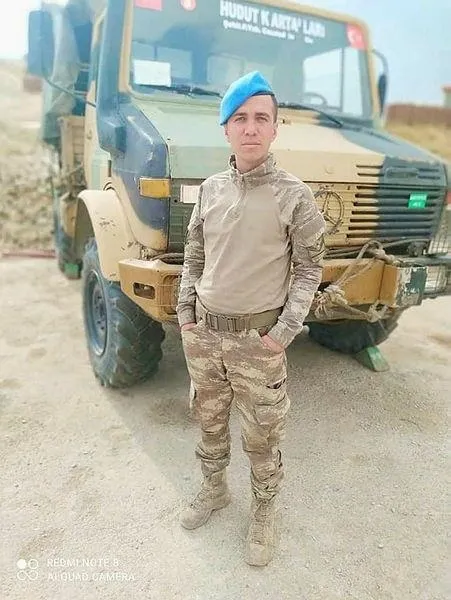 baskan-recep-tayyip-erdogandan-sehit-askerlerin-ailelerine-bassagligi-mesaji-1631546009104.jpeg Başkan Recep Tayyip Erdoğan'dan şehit askerlerin ailelerine başsağlığı mesajı-2