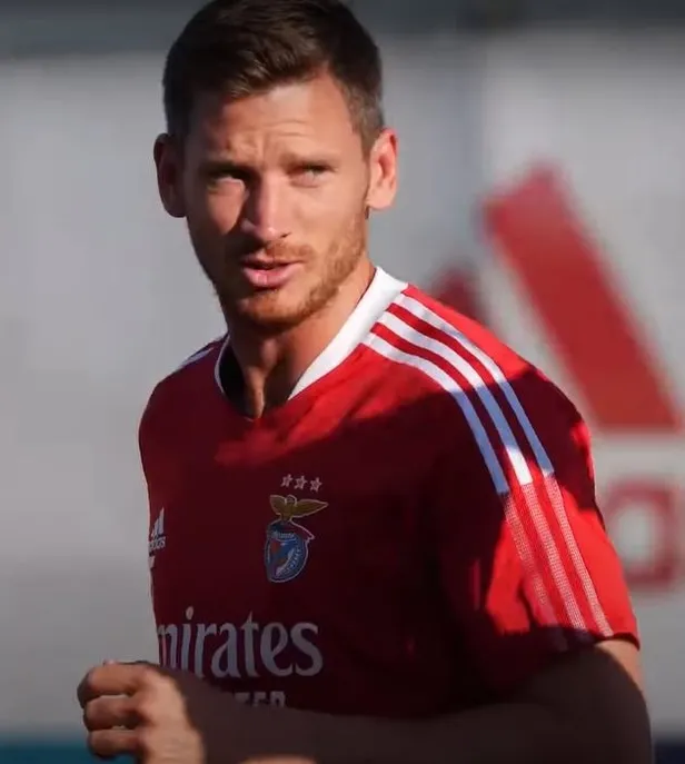 Gündemde 4 isim var: Beşiktaş yönetimi defans transferi için kolları sıvadı-2