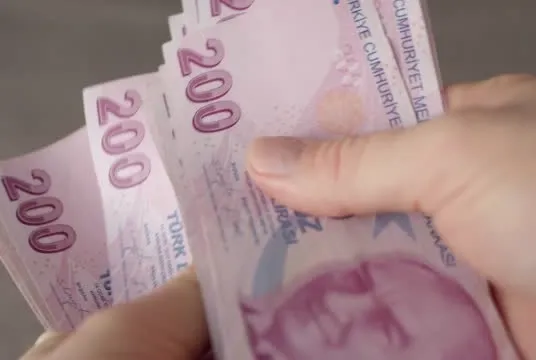 Emekliye yeni taban aylık