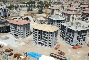 Deprem bölgesindeki çalışmalar tam gaz