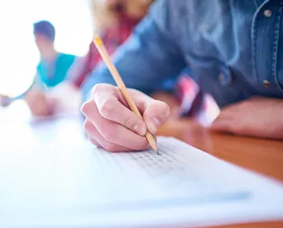 AÖF sınav süresi kaç dakika? AÖF saat kaçta bitiyor? 2019 AÖF soru ve cevapları ne zaman yayınlanacak?