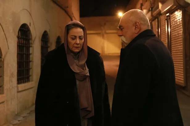 Hercai 57. bölüm fragmanı şok etkisi yarattı! Azize Aslanbey ölüyor mu? Azra'nın gelişi büyük bir hataya neden oluyor-9