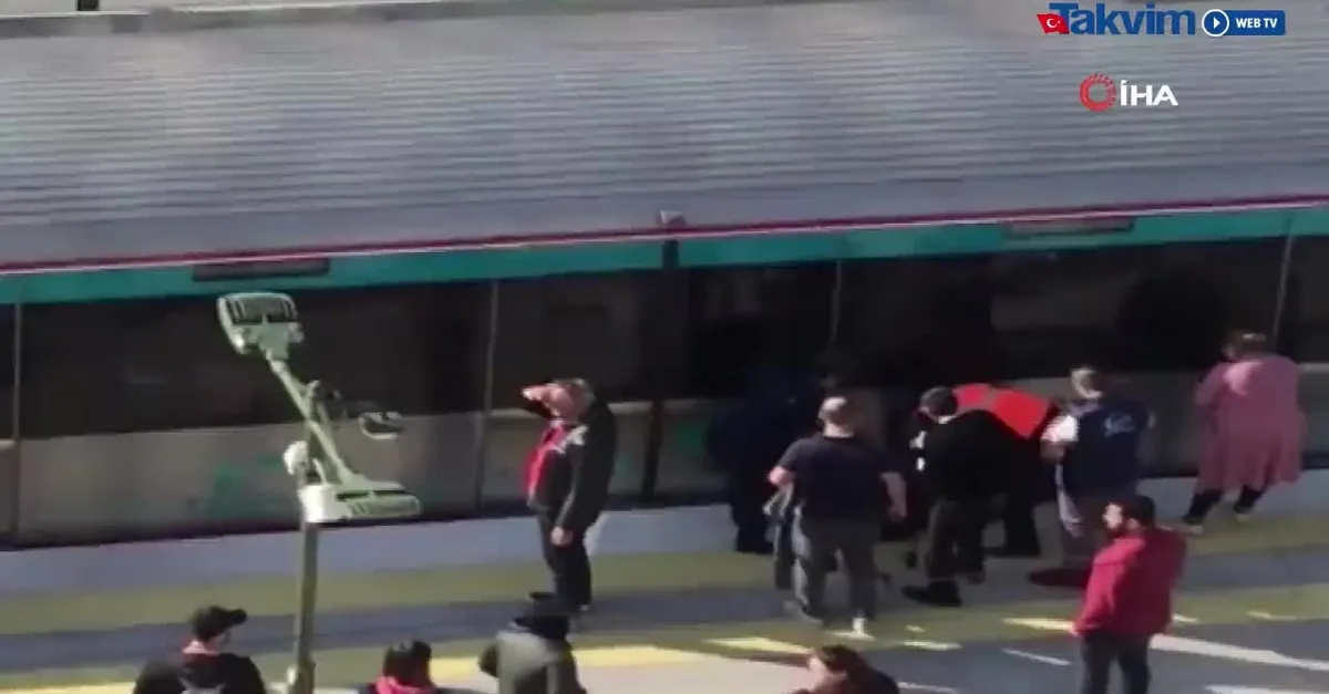 Kartal'da bir kişi tren altında kaldı!