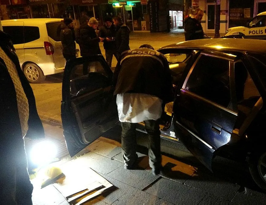 Silahlı kavgada 2 ölü!