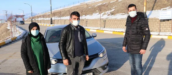 turkiyenin-her-yerinden-erzurum-palandokendeki-yola-akin-var-1610175397685.jpg Türkiye'nin her yerinden Erzurum Palandöken'deki yola akın var-5