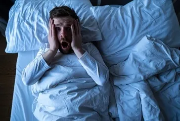 Uyandım ama hala gerçek gibi! Rüyalarınız size ne söylüyor? Düşmek, aldatılmak, diş dökülmesi: Meğer uzmanlara göre...