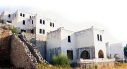 Dava 20 yıldır başlamadı villalar samanlığa döndü