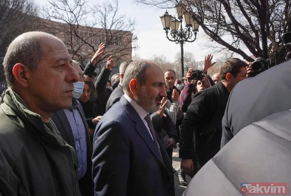 SON DAKİKA! Ermenistan'da darbe girişimi! Paşinyan sokağa indi! Son dakika fotoğrafları - 24