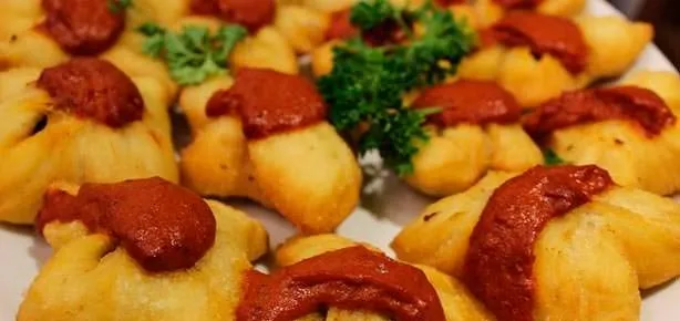 Mantı içinde at eti yedirdiler!