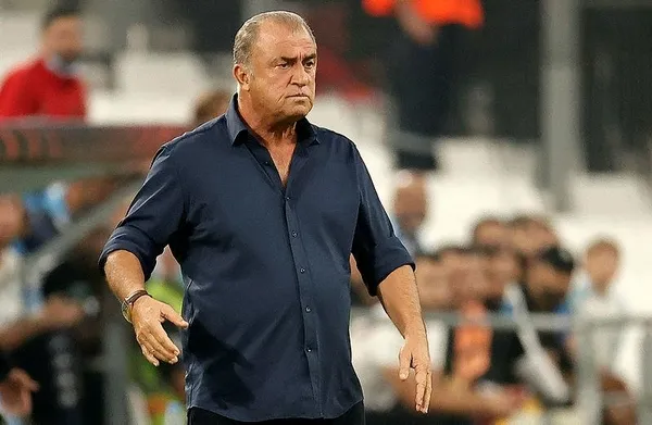 Tuzla ve İstanbul maçlarında 7 gol yenmesine çok sinirlendi! Fatih Terim savunma için düğmeye bastı-2