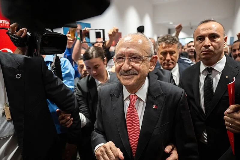kemal-kilicdaroglunun-mintika-temizligi-surecek-iste-hedefindeki-isimler-1781160110045.jpeg Kemal Kılıçdaroğlu'nun mıntıka temizliği sürecek: Liste başı Ekrem İmamoğlu! İşte hedefindeki isimler-5