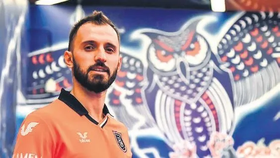 Futbolcu Manuel Fernandes ve Emre Çolak eğlence turunda terör estirdi!