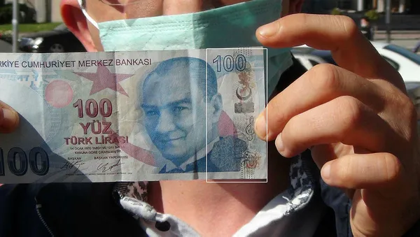 Bankadan çektiği 100 TL ile zengin oldu! Cebinizdeki paraları kontrol edin! Servet değerindeler!-3
